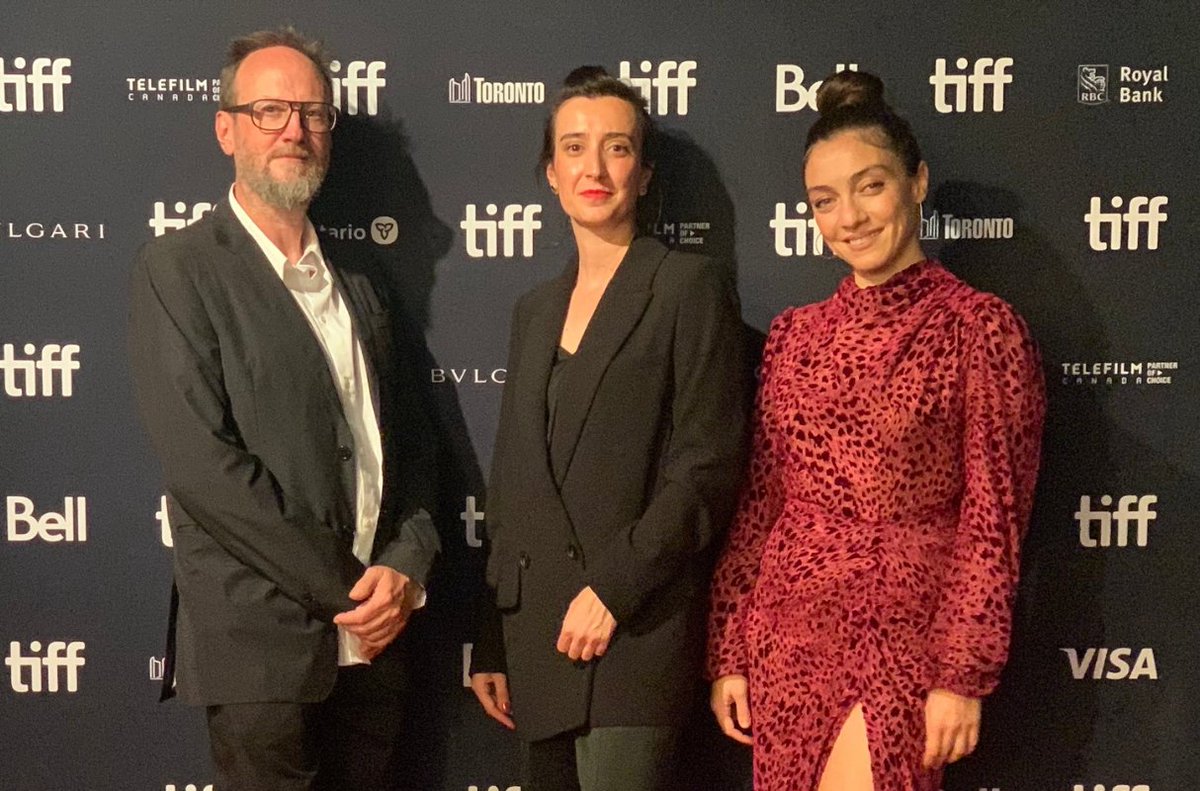 'Kar ve Ayı' Toronto'da Dünya Prömiyerini Gerçekleştirdi 
<a href="/selcenergun_/">selcen ergun</a> 

episodedergi.com/kar_ve_ayi_tor…