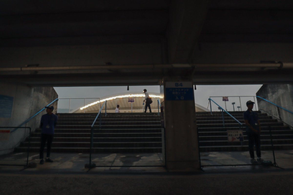 violet_byebye tweet media