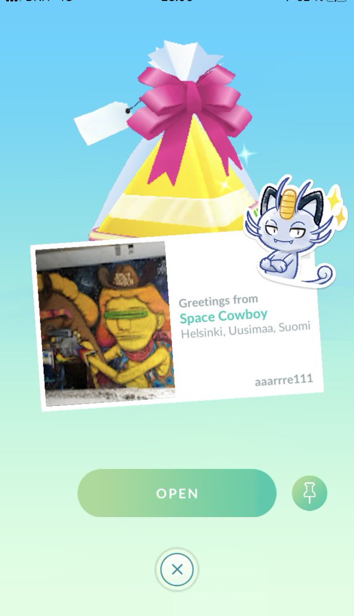 mrsbongobong's tweet photo. Oh yes I do play some 🤗 And would play more if they wouldnt keep flying away 😅 Thanks for sending these gifts to me @Sn3ak3r_Fr3ak3r and my homie Aaarre - The graffiti by iconic Os Gemeos from Brazil goes well to the Deoxys theme 👌
#PokemonGo #DailyThings #OsGemeos https://t.co/IxpsLBI1XO