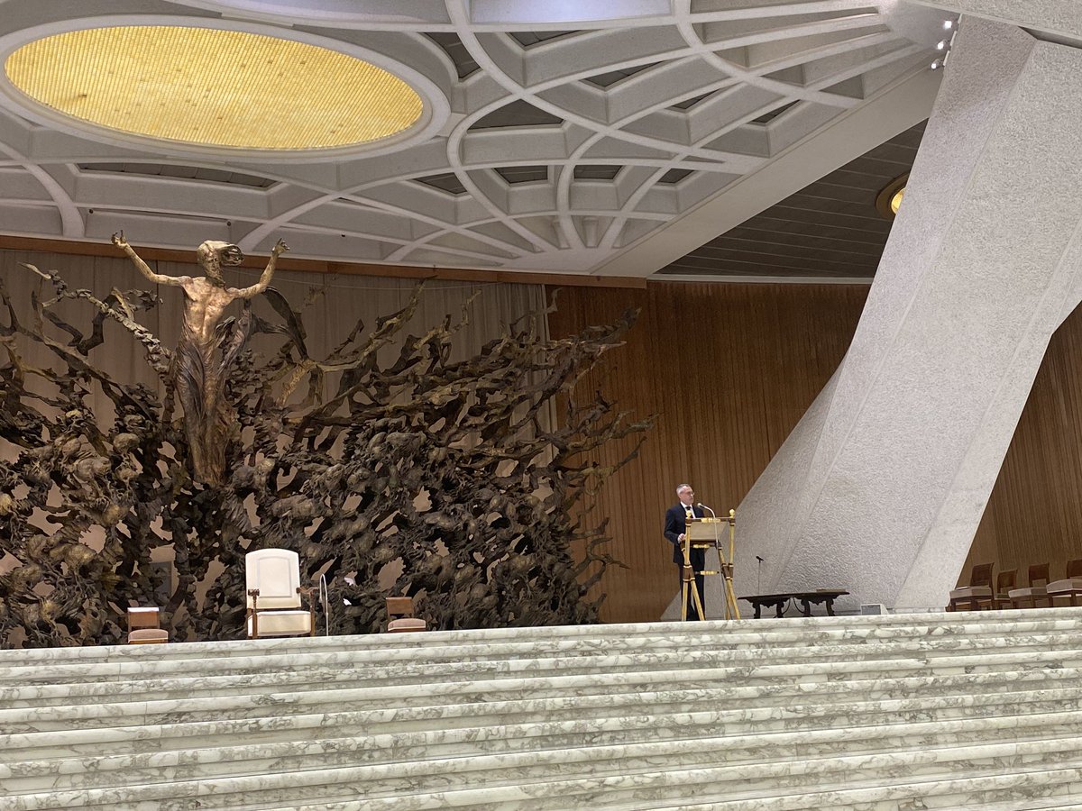CarloBonomi_'s tweet photo. Udienza del Santo Padre all'Assemblea Pubblica #Confindustria2022. Il contributo della comunità delle #imprese con le nostre proposte per un #lavoro libero, creativo, partecipativo e solidale al quale @Pontifex_it ha richiamato tutta la società italiana https://t.co/R6E17JZyIt