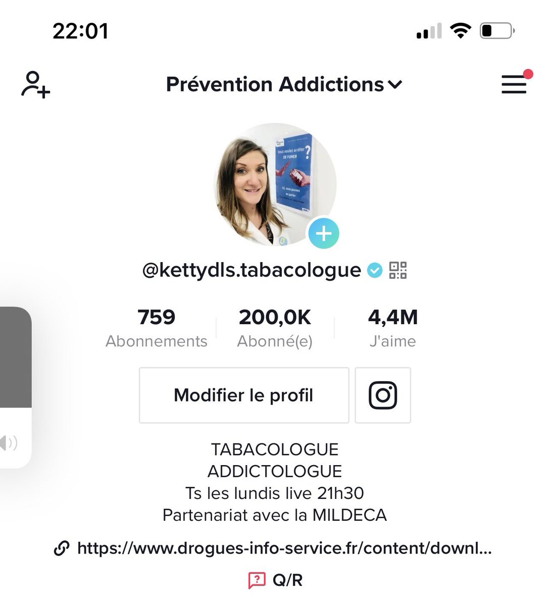KettyDeleris's tweet photo. 200k ! Je n’en reviens toujours pas 🤩

Alors oui certains vont dire … mais ce n’est que TikTok!
Mais TikTok c’est 14,9 millions de français qui utilisent ce réseau social chaque mois, avec en moyenne 1h d’utilisation par jour. https://t.co/ckPH1qjBy4
