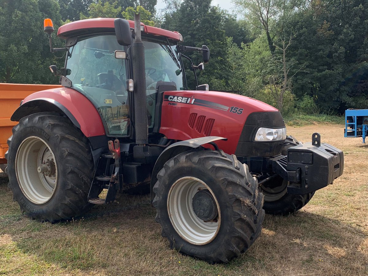 Brownandcorural's tweet photo. #machinerymonday

Our auctions team are onsite getting ready for a sale of Farm Machinery at Washbrook, Ipswich. 

Sale starts 10:30am Tuesday 13th September.

View lots &amp; bid online: https://t.co/7iUJAVqK7n https://t.co/Z6iQY4fGMJ