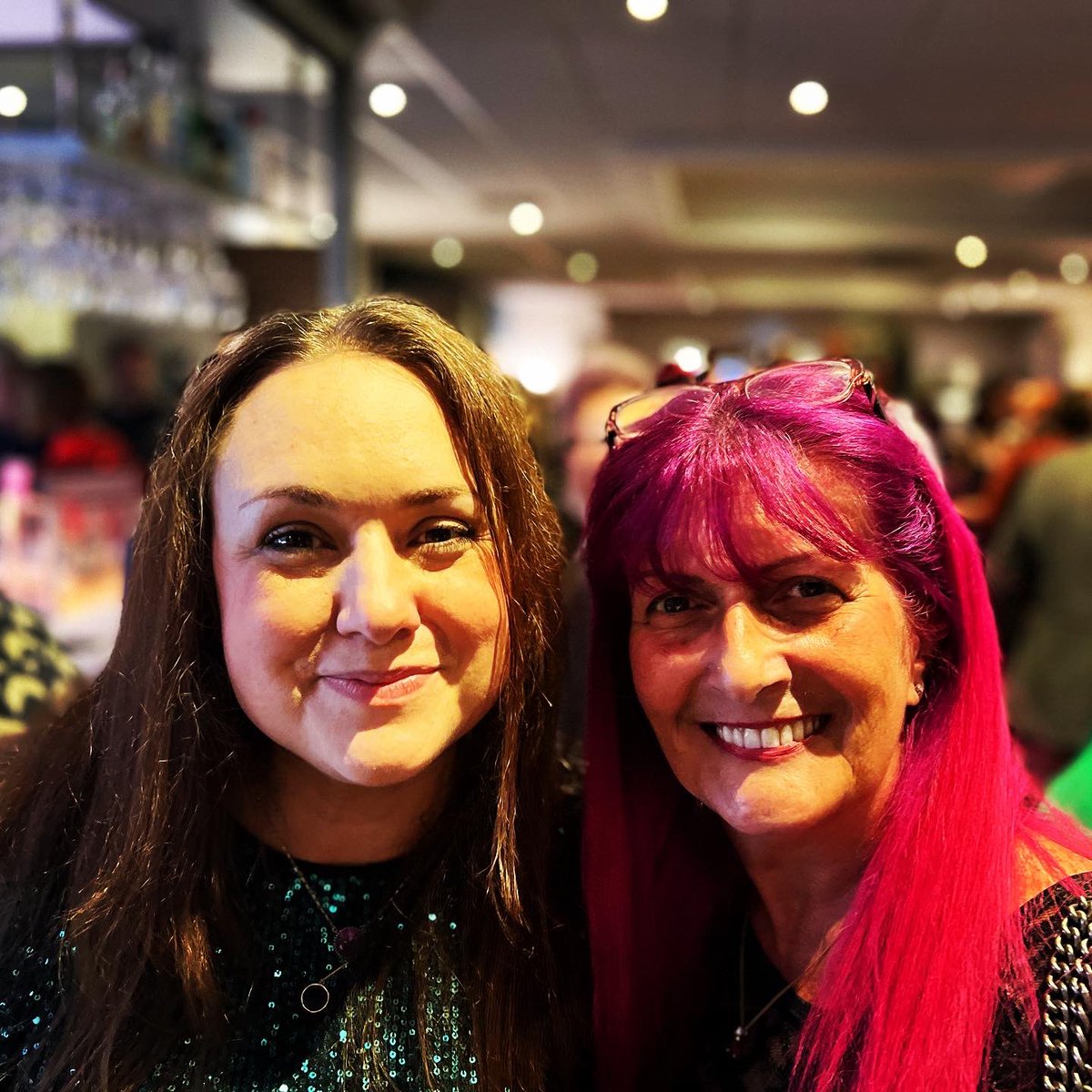 MelissaLeePat's tweet photo. An amazing weekend of learning and being around friends and colleagues. Thank you @JewelleryValue2! #jvaconference #jewelleryvaluation #gemmology https://t.co/t82eO9bxsi