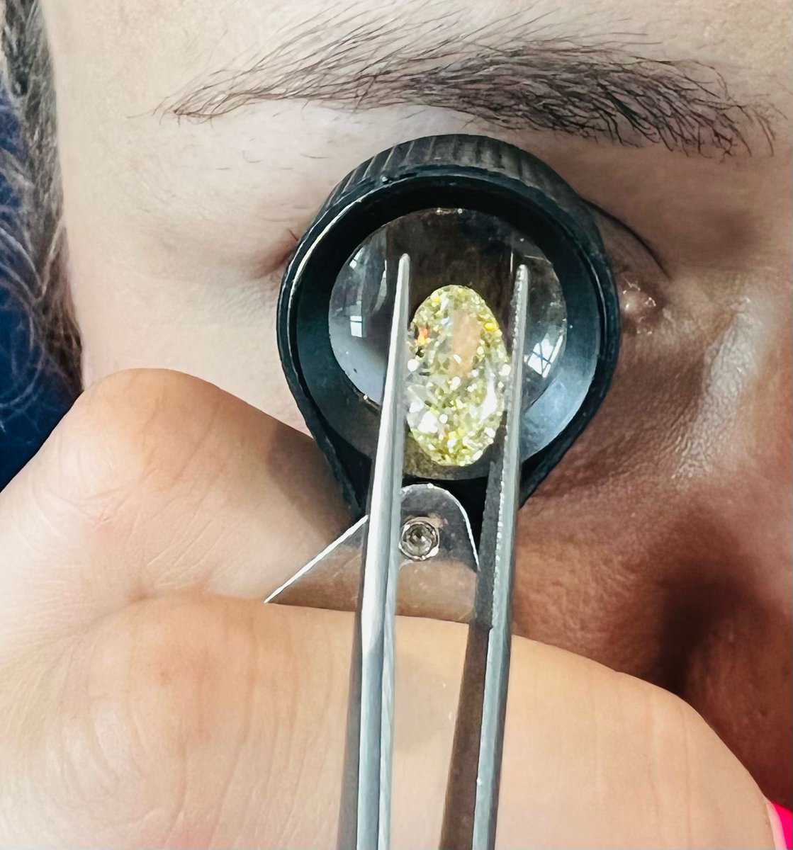 MelissaLeePat's tweet photo. An amazing weekend of learning and being around friends and colleagues. Thank you @JewelleryValue2! #jvaconference #jewelleryvaluation #gemmology https://t.co/t82eO9bxsi