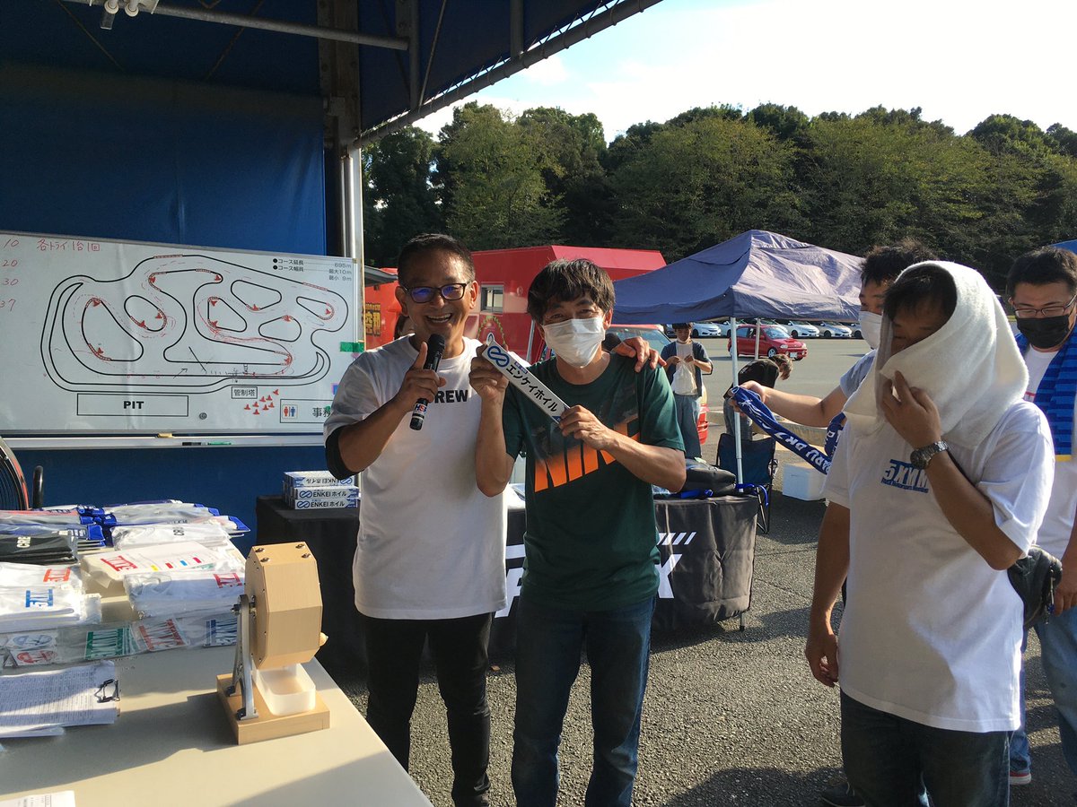 5FIVEXTIRES's tweet photo. 5XMM ガラガラ お楽しみ抽選会
part.1
主催者が1番喜んでます😊
ご参加ありがとうございました♫
#5XMM
#fivextires
#ファイベックスオフ会
#ファイベックス走行会
#スバルオフ会
#九州スバル
@gucchi52brz
#dara
#ミンダラ https://t.co/wUURfkkfHE