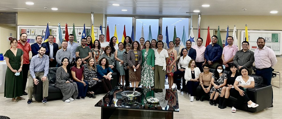 OissSec's tweet photo. SG @ginariano da apertura a la fase presencial de la XX edición del #MasterOiss en Dirección y Gestión de Servicios de Salud, impartido conjuntamente @OissSec @UAHes , con 37 participantes 
#AportesOiss #FormacionOiss https://t.co/cF9BUMYTqc