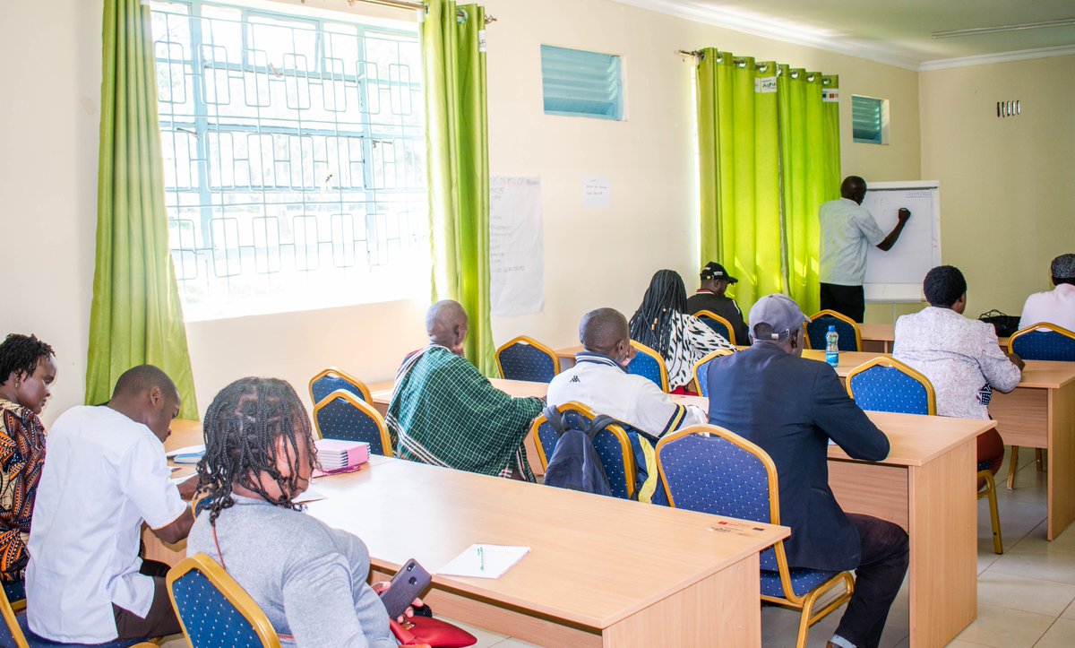 NutriProduce's tweet photo. Holding a participatory #ValidationWorkshop on #regenerative agriculture and #circular economy, to address issues of #SoilHealth, # Strengthening Biodiversity, and promote economic resilience in #farming @BukuraAgriculturalTrainingCentre.
@ADSWestern_R https://t.co/UIkMUadMC3
