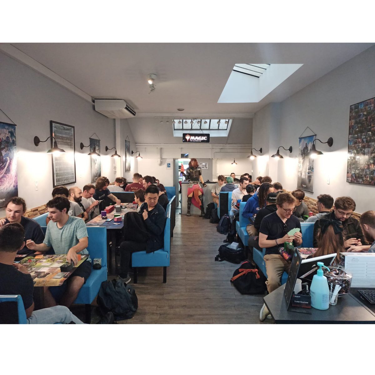 Ce Dimanche, chez @MagicCorporation, c'était le Tournoi au format Commander Multi  !

Et pour faire nos futurs tournois reste connecté à animation.magiccorporation.com

#mtg #wizardsofthecoast #mtglocalstore #MTGDominaria 

⚔️ Join the fight ⚔️