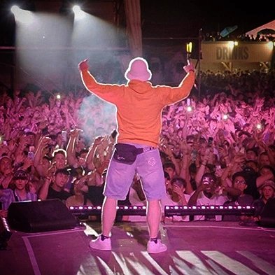 I realy enjoy it, when I rock the main stage of the Openair Frauenfeld in front of +180k spectator. It makes me very proud that I can host the biggest urban music festival in the world and entertain the crowd to the fullest.

#Host #Moderator #MasterOfCeremony #OpenairFrauenfeld