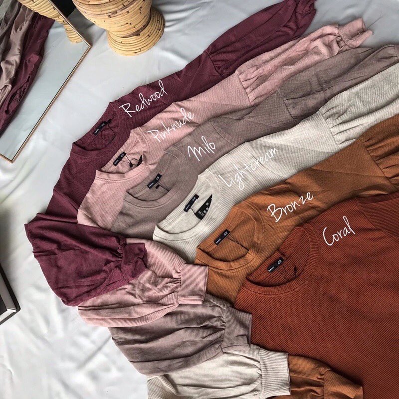 Naya blouse🌸 motif nya banyak bangett, cocok buat daily outfit dengan model tanga balon lucu banget🌸

➡️ shope.ee/4V17nWyDAW

(Tag: cat 3, Cat 2, suga hyung, #HappyBirthdayNamjoon , #NAMJOONDAY ,#AfterLIKE1stPAK ,
#KpopKingdomFestival2022 , TXT FREE FALLING, #NCT127inJKT )