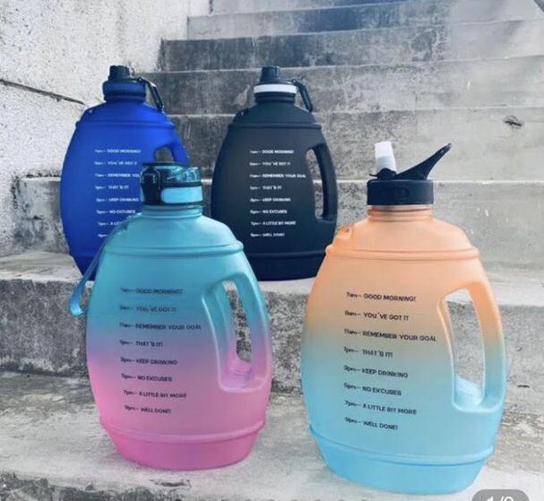 PBurnagyal's tweet photo. 3.78L Sports water bottle &amp; 1.5L Bag shape water bottle available. Dm/Contact 0550513181                        WhatsApp https://t.co/5X5D532dLk.   Please Rt 🙏🏾 https://t.co/WbJkpdgT3w