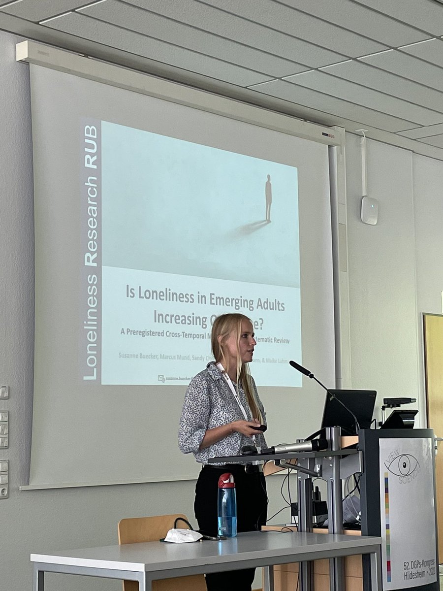 Fachgruppe DPPD der DGPs (@dgps_dppd) on Twitter photo Jetzt das Symposium von <a href="/BueckerSusanne/">Susanne Buecker</a> zu Living a lonely life: Prevalence, manifestation, consequences, and intervention of loneliness across the lifespan, in der Aula auf dem Bühler-Campus #dgpskongress Jetzt das Symposium von <a href="/BueckerSusanne/">Susanne Buecker</a> zu Living a lonely life: Prevalence, manifestation, consequences, and intervention of loneliness across the lifespan, in der Aula auf dem Bühler-Campus #dgpskongress