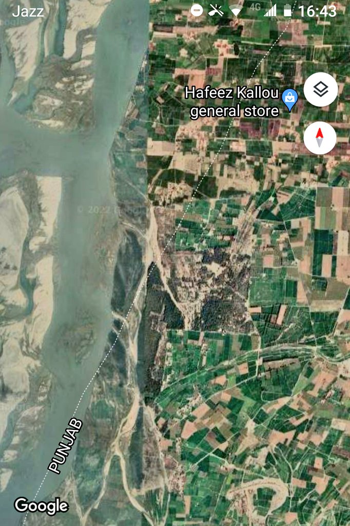 FaisalAminKhan's tweet photo. Perfect example of flood &amp; erosion control @Plant4Pak site in DIKHAN started by @ImranKhanPTI in 2015, it acted as a natural wall against #Indusriver #FloodsInPakistan saving lives &amp; livelihoods #Nature has solutions only need vision &amp; resolve to think differently @IMMahmoodKhan https://t.co/9593Etk5eO