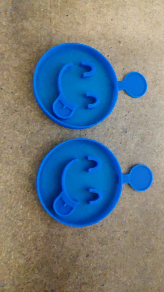 VisiereS's tweet photo. Deuxième version après un week end de travail collaboratif ! Merci à tous pour votre soutien. #telethonmaker #telethon2022 #telethon #benevolat #maker #defi #pla #filament #bobine #impression3d #3dprinting #fabricationfrancaise https://t.co/CWhLSxFTZq