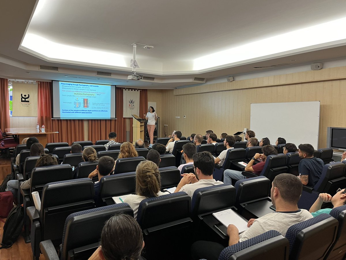 tem_uca's tweet image. TEMUCA 2022 just started with wellcoming our attendees and continuing with our first Lecturer: Prof M. Luisa Ruiz Gonzalez from UCM. Just the beginning! #temuca #microscopyUCA
