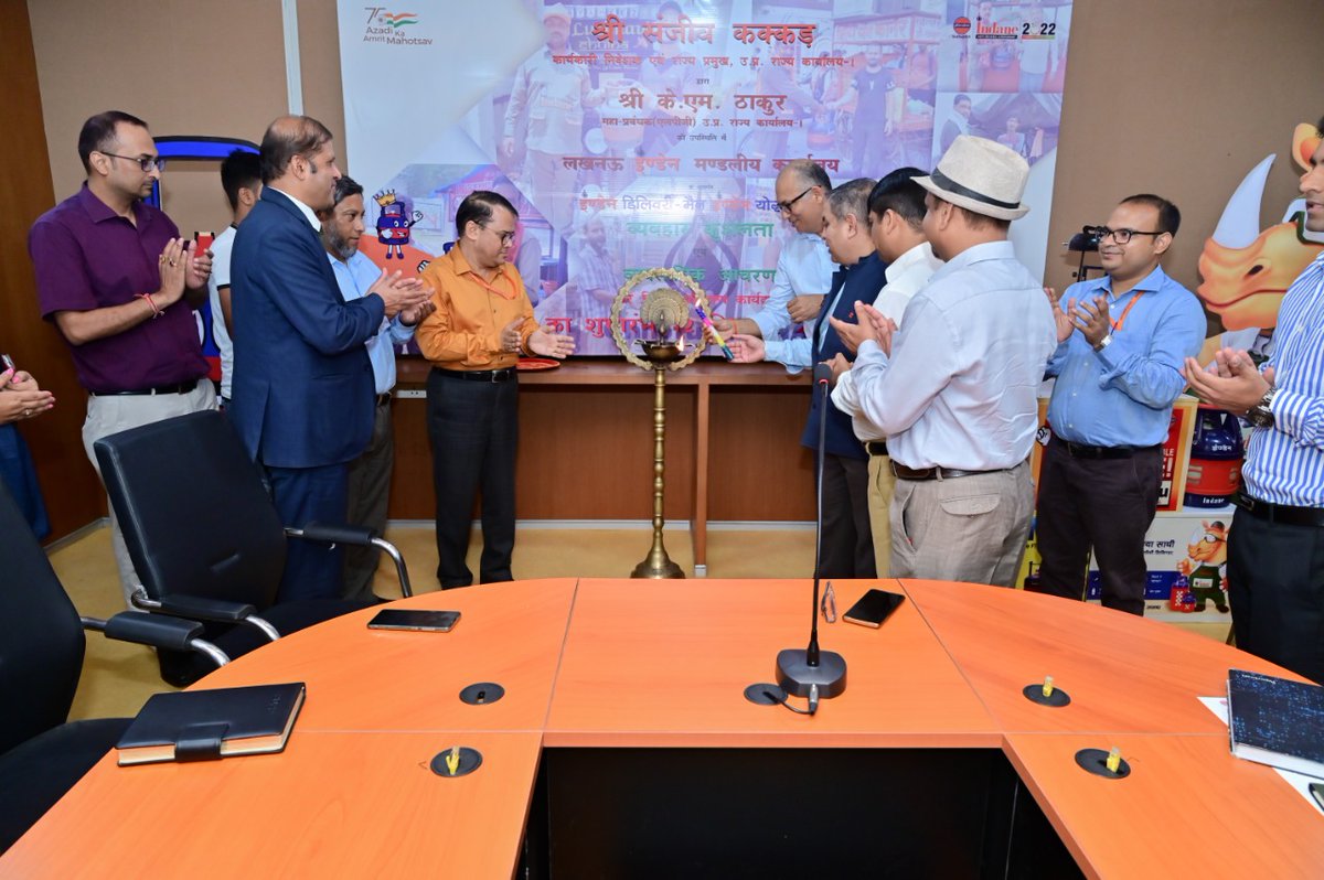 IndaneDO's tweet photo. Shri Sanjeev Kakkar , ED &amp; SH, UPSO-I, launches “Prashikshan"- a Training drive for Delivery men to better their services and Behaviour towards Customers. @SanjivKakkar3 @thakurkm007 @IOCL_UP @MdKalim94771380 @DirMktg_iocl @EDLPGIOCL https://t.co/sOX820MEKX