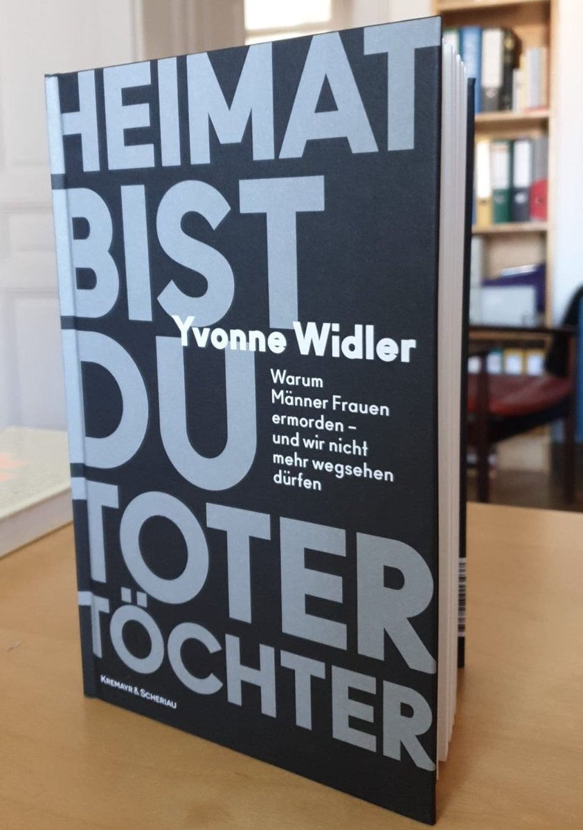 Warum Männer Frauen ermorden und wir nicht mehr wegsehen dürfen. Ab heute gibt es mein Buch im Handel. Vielen Dank an <a href="/KremayrScheriau/">Kremayr & Scheriau</a> und <a href="/SJaksch/">SJ</a> für die großartige Unterstützung und die Möglichkeit, dieses Buch zu schreiben. Danke auch an meine Lektorin <a href="/LuciaMarjanovic/">Lucia Marjanovic</a> 🖤