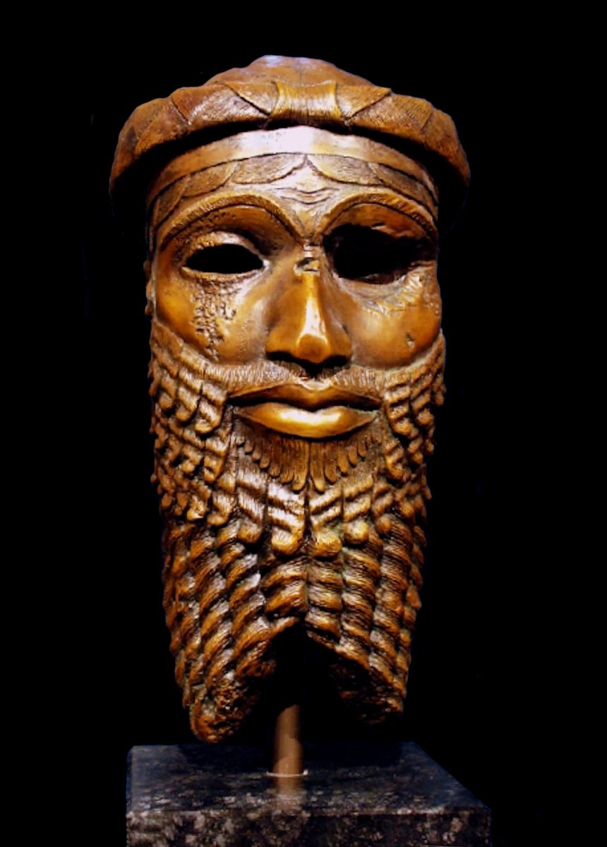 TheCodexNetwork's tweet photo. In #AssassinsCreed Mirage trailer, one of the members of the Order of the Ancients that Basim is fighting bares the mask of Akkadian ruler Sargon of Akkad or his grandson Naram-Sin. https://t.co/8VSdYgYlvz
