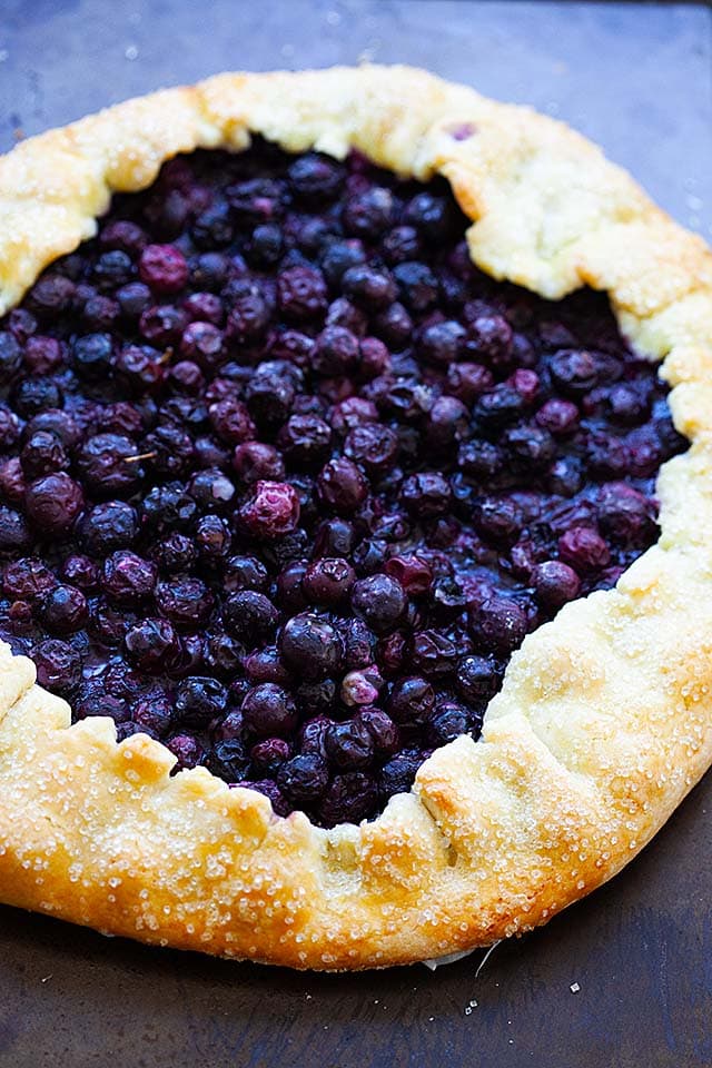 DreamyTechGirl's tweet photo. Blueberry Galette!
recipe @ https://t.co/YfhgaxShlp https://t.co/VnDPWwfQoD