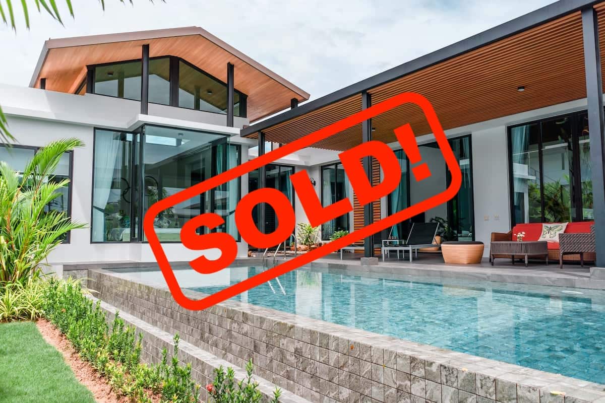 SiamExProperty's tweet photo. 𝐒𝐎𝐋𝐃 𝐎𝐔𝐓 - 𝐋𝐎𝐅𝐓 𝐕𝐈𝐋𝐋𝐀 𝐅𝐎𝐑 𝐒𝐀𝐋𝐄
𝐢𝐧 𝐍𝐚𝐢 𝐇𝐚𝐫𝐧, 𝐑𝐚𝐰𝐚𝐢, 𝐏𝐡𝐮𝐤𝐞𝐭

🔎 https://t.co/uffqNlW1P7
☎️+66 92-540-7879 (WhatsApp/Line)
📧 info@siamexpatproperty.com
#thailand #phuket #realestate #villaforsalephuket #propertyinvestment #Investment https://t.co/SUdqzAaTjk