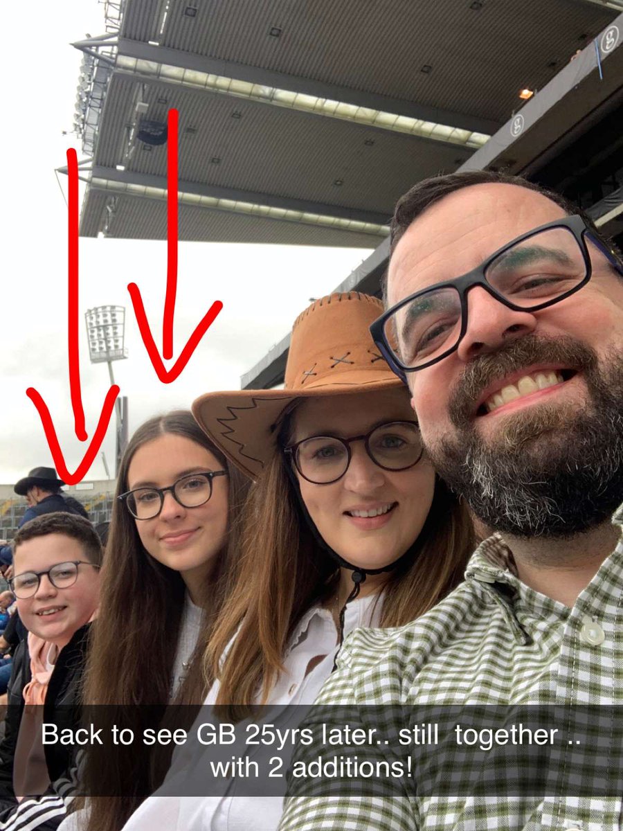 aineh2's tweet photo. @garthbrooks Still as good 25years later #GARTHinIRELAND #GarthBrooksDublin https://t.co/efCdcIJBxr