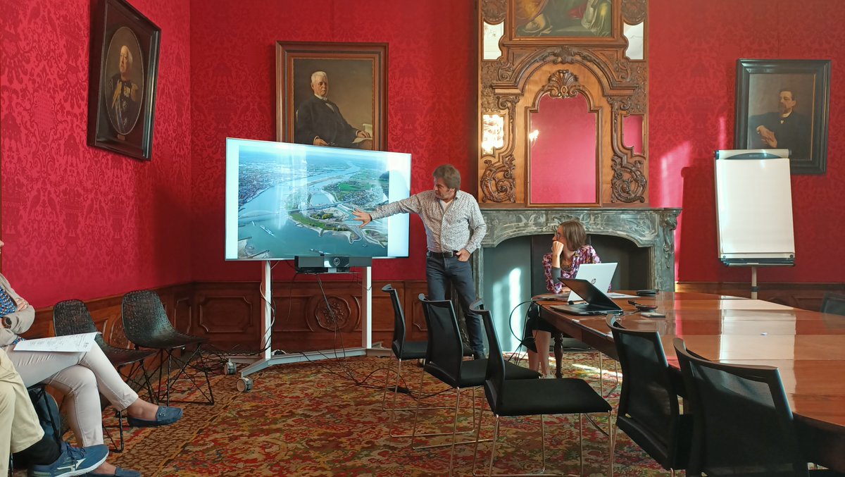 UNESCOVenice's tweet photo. 📢 @Shelter_EU #PeerLearning study tour organised by #ISRBC & @ihedelft started today!
During the 3-day visit, participants will discuss #bestpractices, challenges, & #solutions to #floodriskmanagement, #culturalheritage protection & #emergency response. 🏞️🏛️
#H2020 #EU #DRR https://t.co/njAS7cH8fl