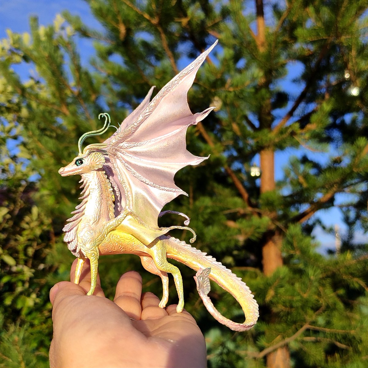 FelisChernaya's tweet photo. Handmade dragon in my shop ❤
https://t.co/ZAa963QEmA

#dragons #ArtistOnTwitter #sculpture #decor #gifts #handmade #handmadegifts https://t.co/rcqWJpnN8F