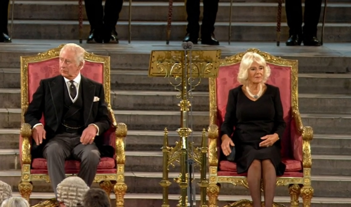 Coronation2023's tweet photo. King Charles III and Queen Camilla take their places on their thrones in Westminster Hall. https://t.co/wPzCps4fnU