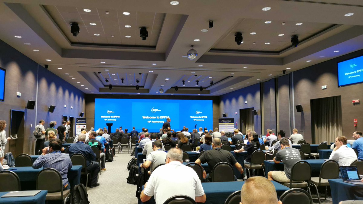 ixpfranceix's tweet photo. 📅[#EVENT] Attending #EPF15 this week? 

Meet @SandrineGourby and @grrrrreg and check out how well they melt into the Rome crowd! 🏛️

#EPF2022 #internet #peering #network https://t.co/snoxzepFBV