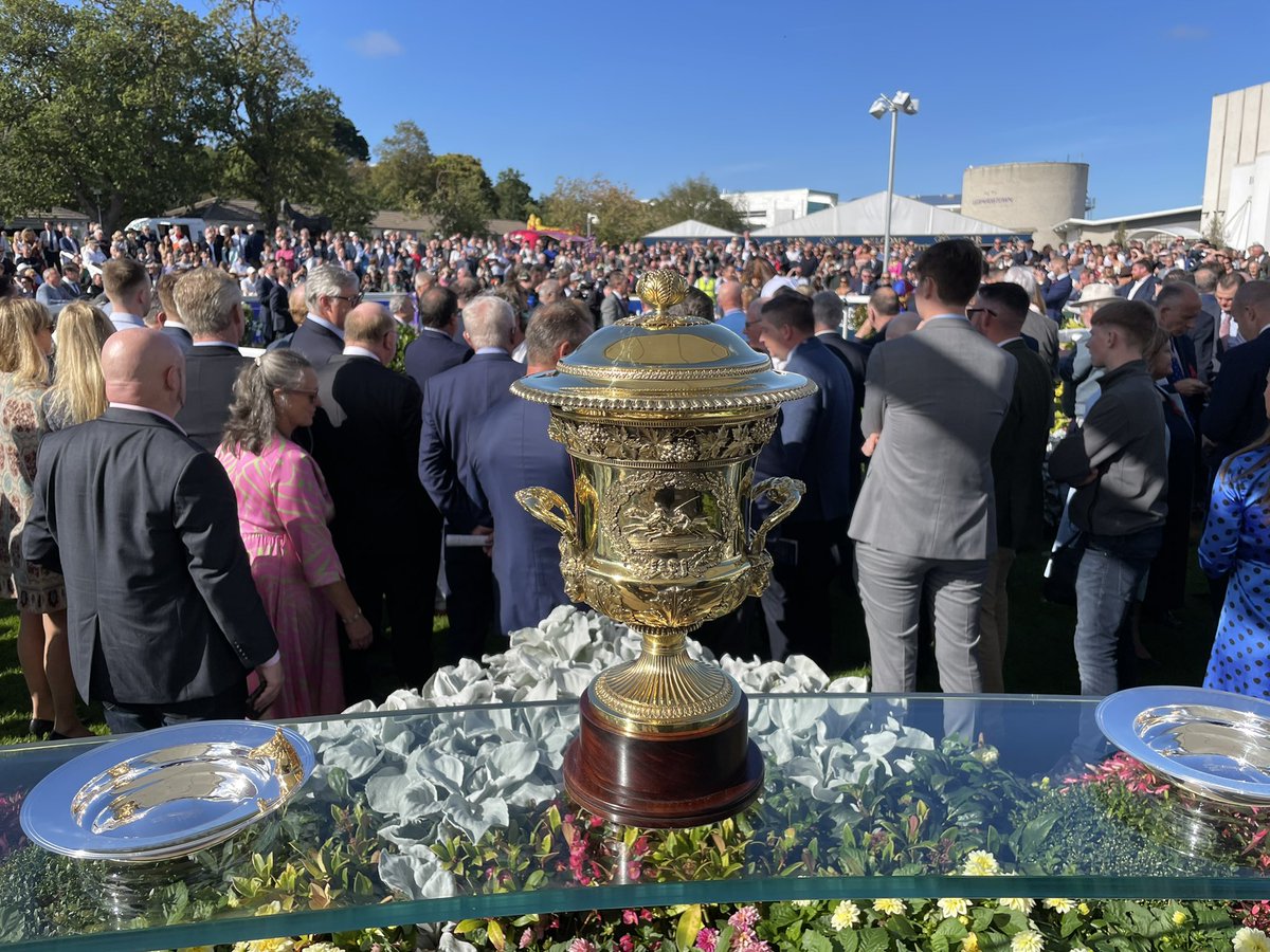 A super day at Leopardstown and the Longines Irish Champions Weekend - many congrats to all who took part and here to Luxembourg and all his connections on winning the Irish Champion Stakes !