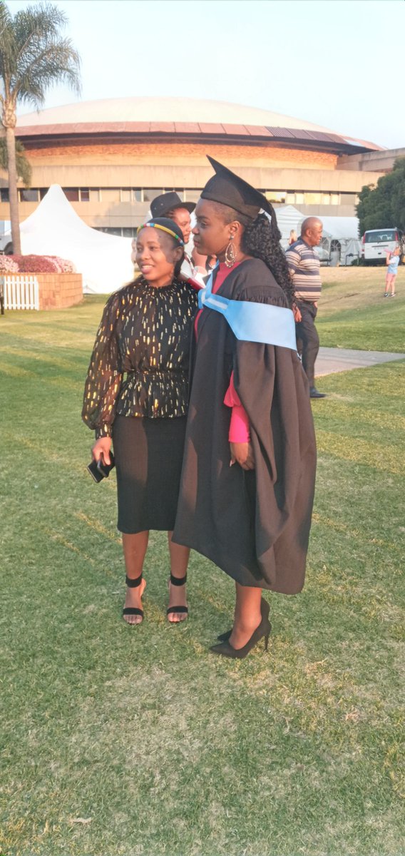 chrissysebe's tweet photo. University of Pretoria Spring graduation 2022🎓🎓🎓 https://t.co/LLXWMmIhQb