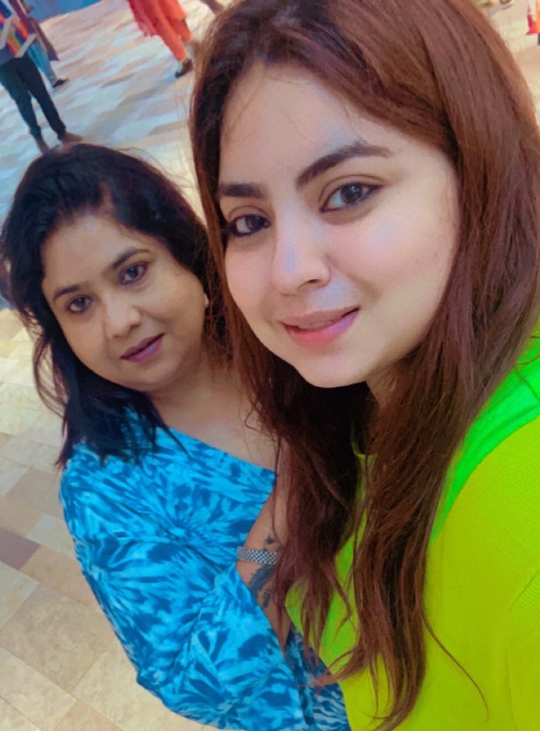 bydilpreetkaur's tweet photo. Mother and sister are now left alone to strive for survival due to an unfortunate event leading to the death of Sahiba Kaur.Why?Because of some corrupt business person behind 'Levana Suites.’It's my request to take strict action against the culprits @myogiadityanath @Uppolice https://t.co/eItFViB9Rz