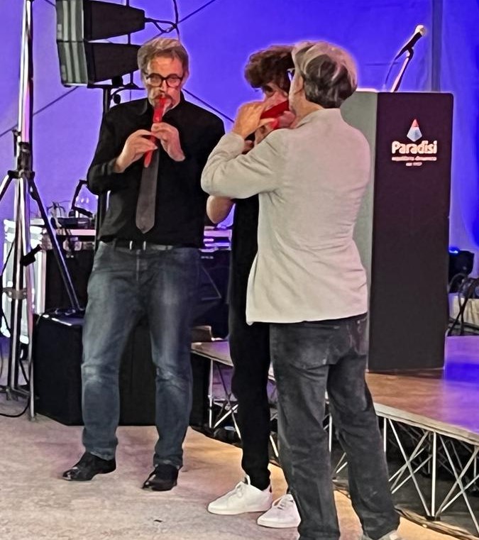 Venerdi scorso abbiamo presentato re.corder in occasione dell'evento "In ogni parte il tutto" organizzato dalla Fondazione Paradisi di Jesi. 
#artinoiserecorder #innovazionedigitale #Musica