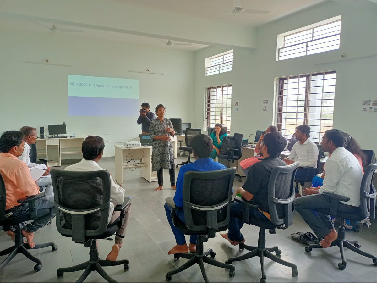 igrsMallat651's tweet photo. IBM STEM for girls MCT's Training
@Captain_Mani72
@SWDGok
@kreisemahithi https://t.co/Xgk2i46hIi