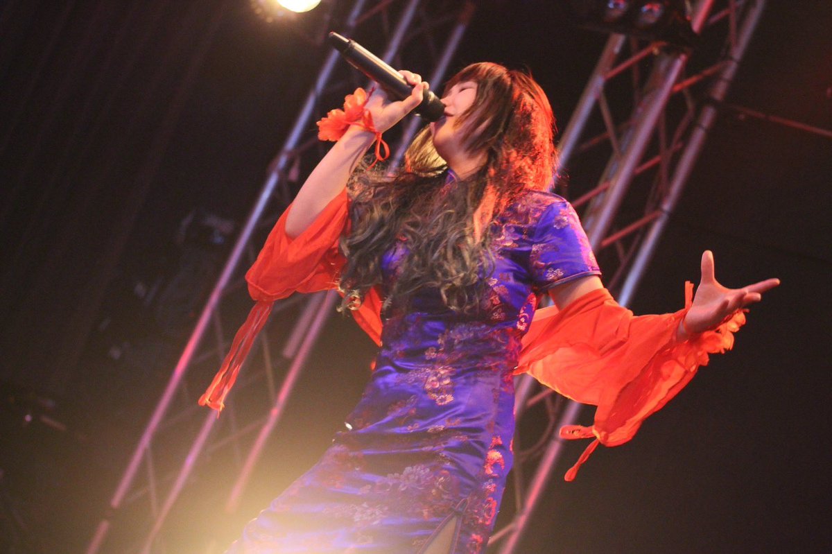 oo_funiko27_oo's tweet photo. #SHS17

カメラマンの珪ちゃんから
お写真頂きましたꕤ*.
4枚目のように
ライブ最初から最後までずっと
いろんな素敵なステージ写真を
撮り続けてくれています！

#SHS17 のタグで
各演者のお写真みれるので
是非キラキラのお写真みて頂けたら
とても嬉しいです！

thanks photo (@updown1007 ) https://t.co/jIVGvuvN41