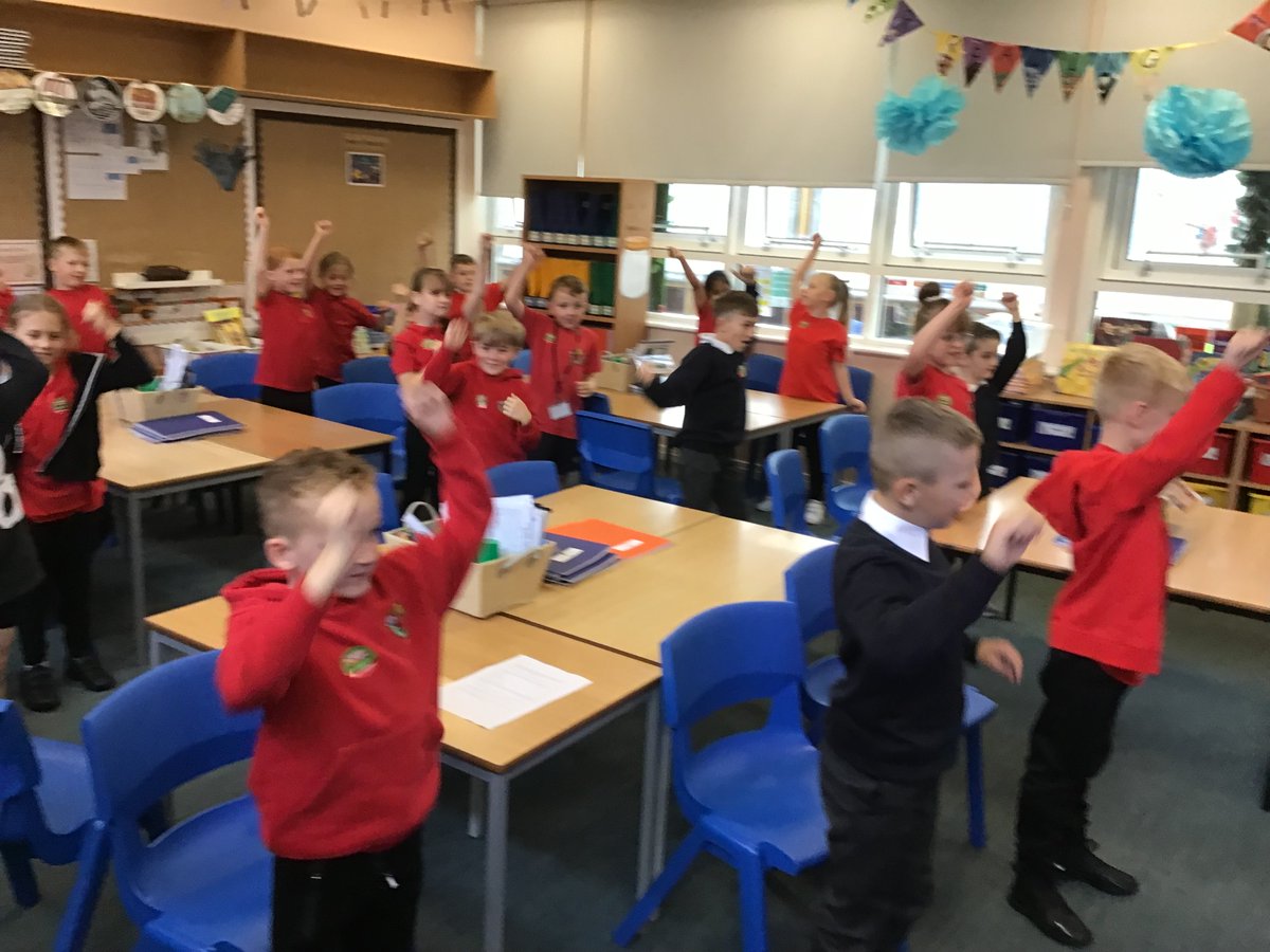 easterside_a's tweet photo. Active maths, counting to 100 with actions - Class 5. #EastersideMaths #EastersideActive https://t.co/PaP1id7UMw