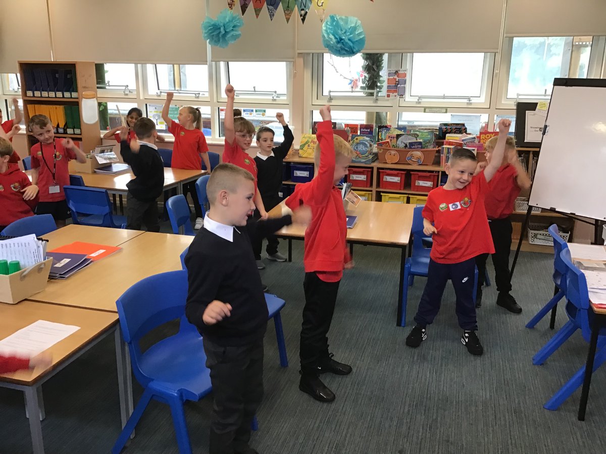 easterside_a's tweet photo. Active maths, counting to 100 with actions - Class 5. #EastersideMaths #EastersideActive https://t.co/PaP1id7UMw