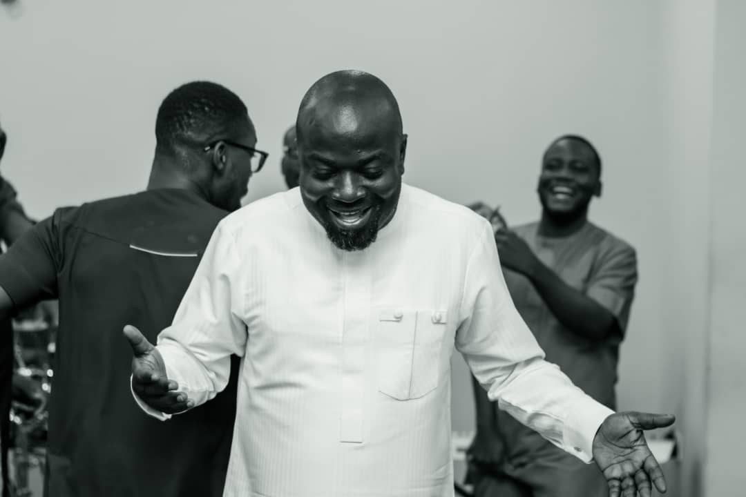 PhilOpokuNelson's tweet photo. How we dance knowing the Lord has gone ahead of us this week to work things in our favor… keep reigning in this new week!
#Reignersworshipcentre
#Reigninchrist
#ReignwithChrist https://t.co/0kibolGCVr