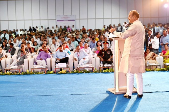 DefProdnIndia's tweet photo. 'हमारे वैज्ञानिकों-शोध कर्ताओं की क्षमताएं असाधारण है। सरकार ने रक्षा के क्षेत्र में नीतियों-नियमों में व्यापक परिर्वतन किए हैं #AatmanirbharBharat के माध्यम से MSMEs की क्षमता-उत्पादकता को बढ़ाने के प्रयास किए जा रहे हैं'
~लोकसभा स्पीकर श्री ओम बिरला #NationalDefenceConclave https://t.co/SswxIoaYgw