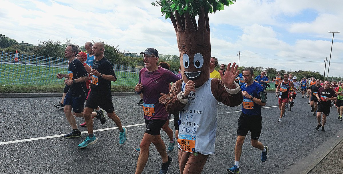 Hike1000miles's tweet photo. Great fun, now time for rest πππββοΈ
#GreatNorthRun #greatnorthrun2022 #Newcastle #gnr2022 #getoffthechair #running #race #halfmarathon #run #outdoors #CancerResearch #sea #fancydress #funrace #funrun #Beach #sunshine #weather #events https://t.co/i7xNfd7z4g