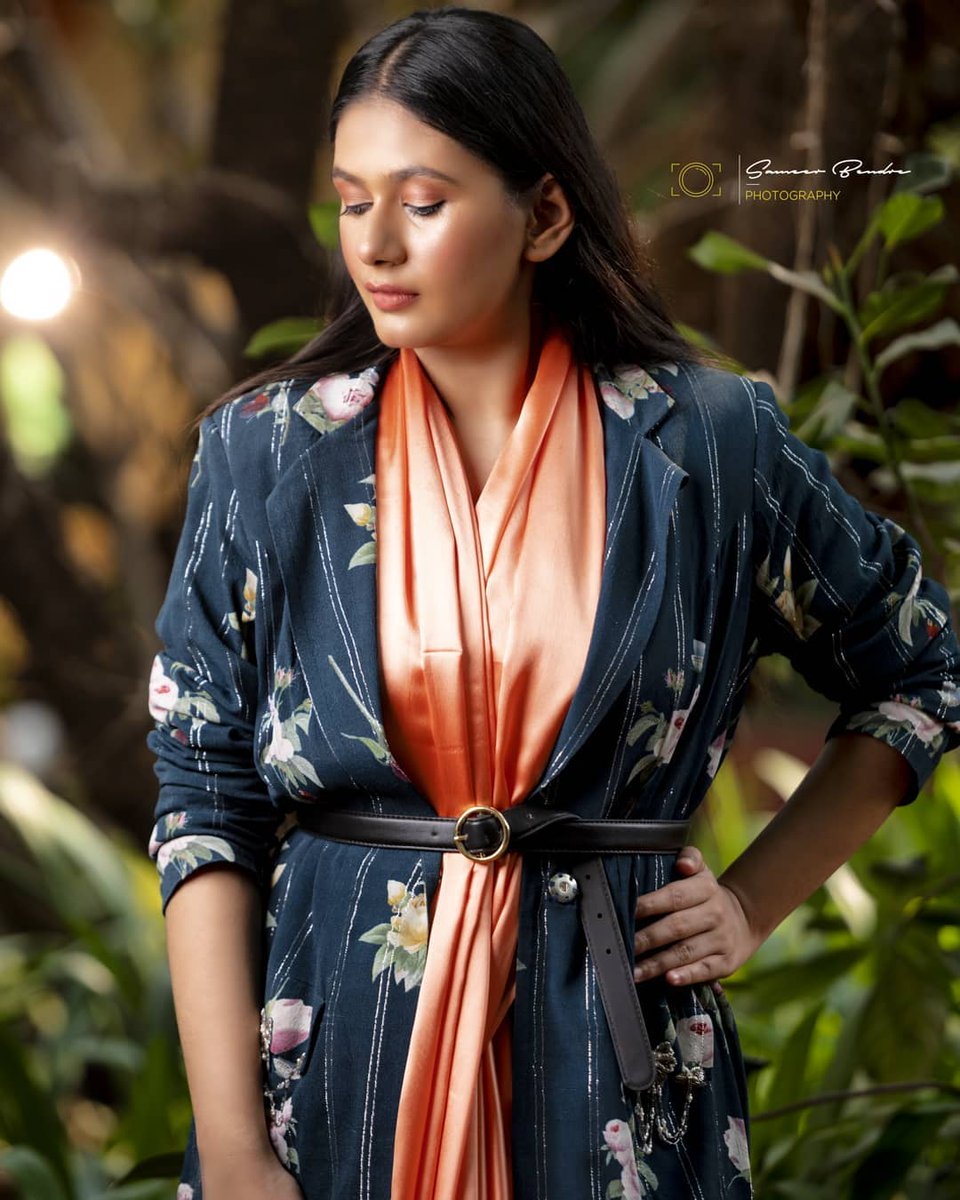 KabrePayal's tweet photo. Keep Calm and Rock the Saree with a Blazer! https://t.co/b6a1phf4bj