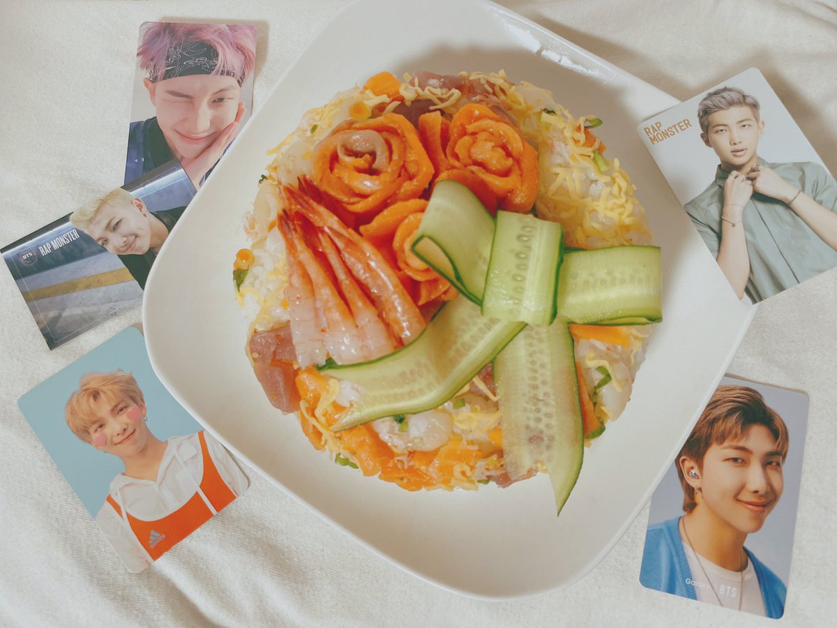 ___RpMoNJ's tweet photo. おめ‼️‼️‼️
 #우리의_조약돌_남준아_생일축하해
 #HappyBirthdayNamjoon 
 #HappyRMDay 
 @BTS_twt https://t.co/KKQSHyYCTC