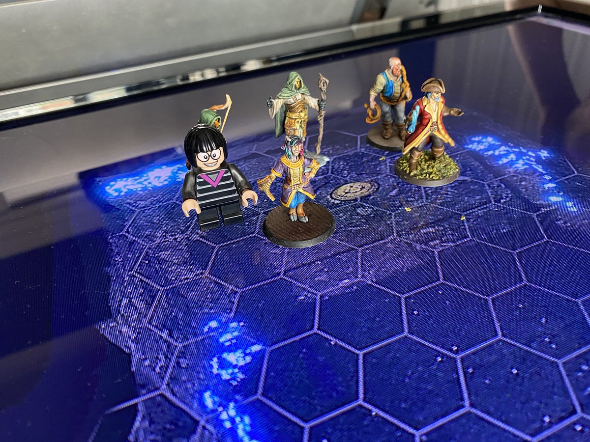 rhimiller's tweet photo. One of these is not the same as the others … #DnD https://t.co/OqRjmNvgX3