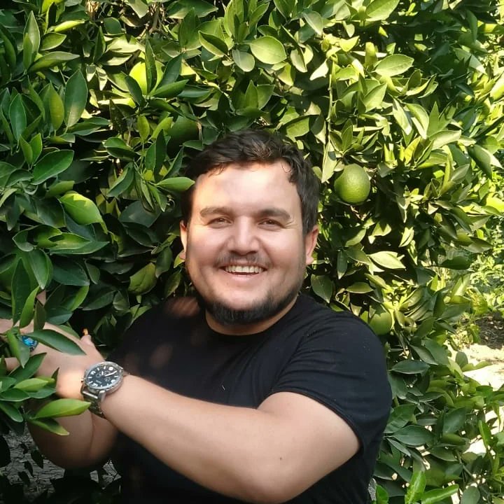HidayetTufan1's tweet photo. 📍YASSIÇALI KÖYÜNDEN,
🔶Narenciye Üreticimiz,
Ramazan GÖÇER Abimizin Bahçesini ziyaret ettim...✍️
👉 Hastalık, #zararlı ve #gübreleme konusunda tavsiyelerde bulundum. 
#Unlubit ,#Pasböcüsü ve #Akdenizmeyvesine��i hakkında bilgilendirdim.
Tarımda Başarının anahtarı #HTAGRO. https://t.co/ROdUaMG19q