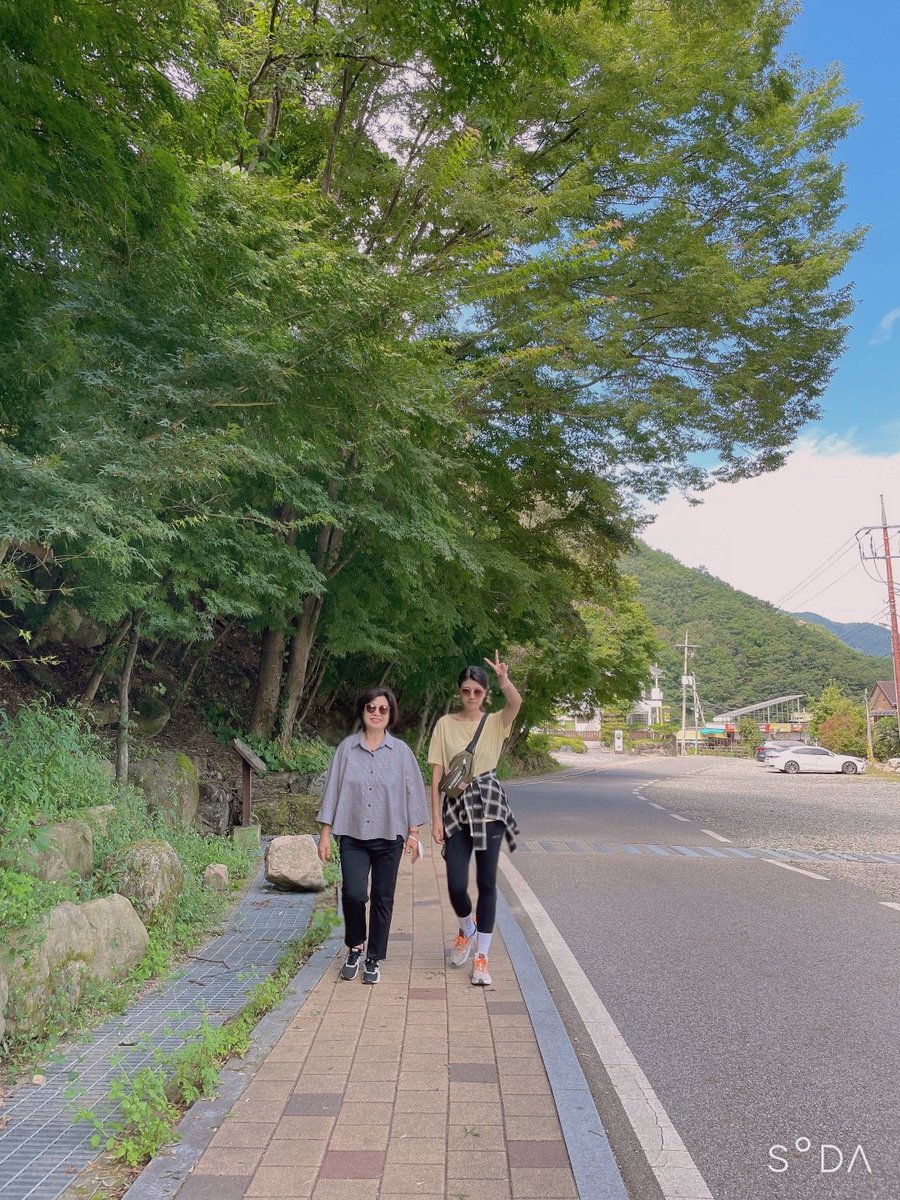 STEPN_KR's tweet photo. #STEPN #STEPN_KR #STEPNKorea #뛰벌쓰 
Last weekend with my Mommy and family 💜💜💜 in #STEPNtime it was great time 🙃
I hope you're happy this week, too!! 😍😍 https://t.co/oYP448cdvJ