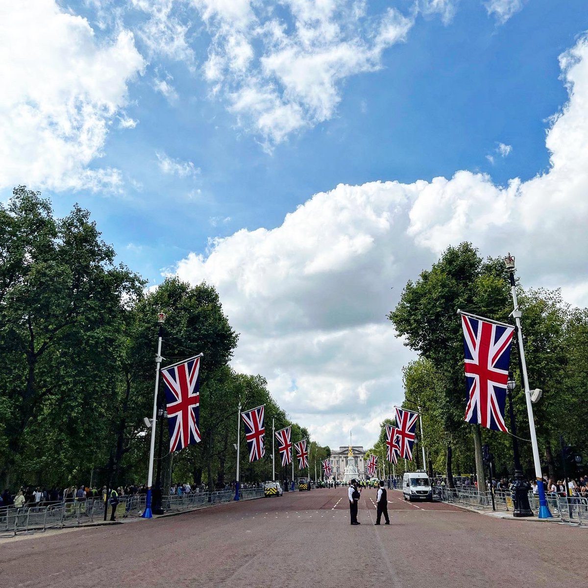 abicottrell_'s tweet photo. 30km ran yesterday as my final long run for London Marathon! I’m SO close to my fundraising target for @alzheimerssoc - if anyone is able to donate I would be so grateful💙 https://t.co/L3RUE0I3KC https://t.co/fH1QGfbtQe