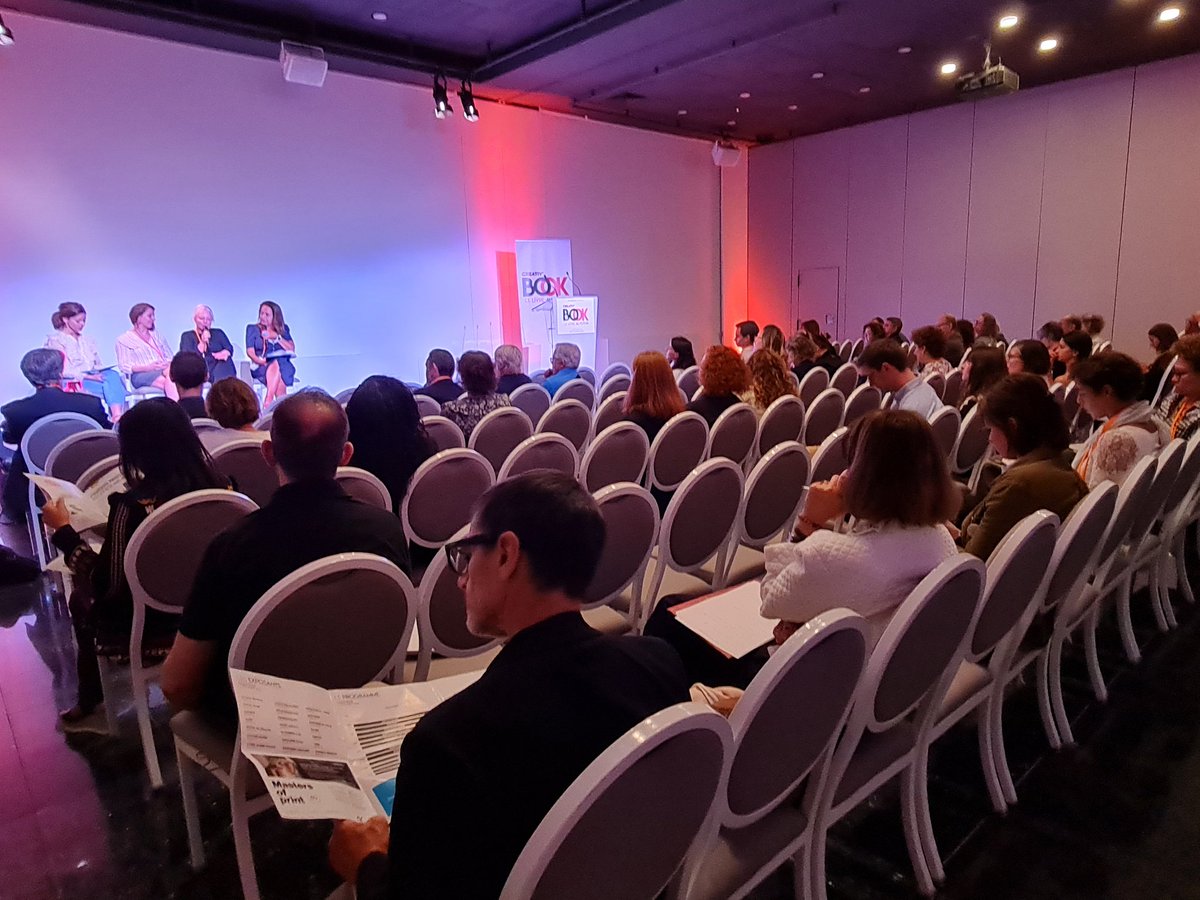 Passionnante conférence sur l'autoédition animée par IDBOOX avec <a href="/SoniaDAGOTOR/">Sonia DAGOTOR</a>  <a href="/LhattieH/">Lhattie HANIEL</a> <a href="/BookonDemand/">Book on Demand</a> à CreativBook. Ne manquez pas les autres à suivre sur le monde du livre. <a href="/CreativBook/">Creativ'Book</a>