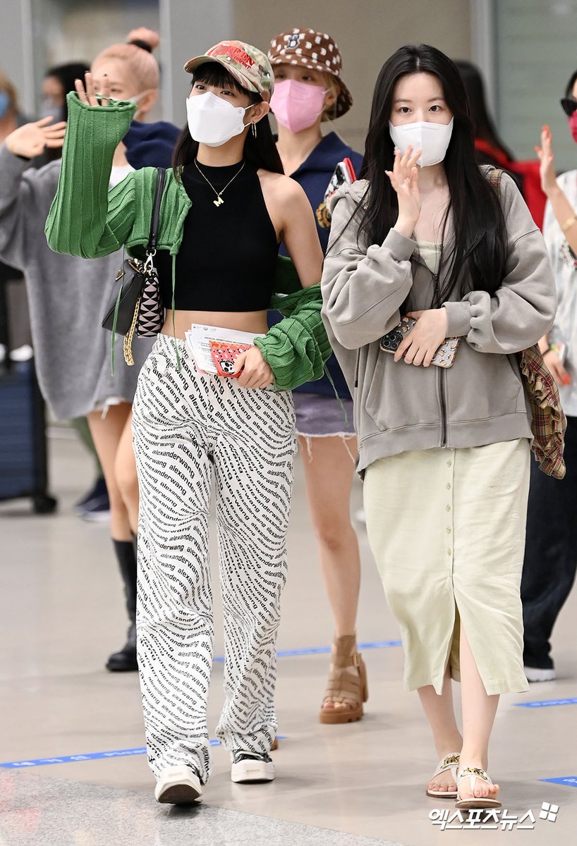 neuktokki's tweet photo. (3) 
🔗: https://t.co/3zM0bu6xZj
🔗: https://t.co/EaA2Qel08r https://t.co/cvWQyVnMST