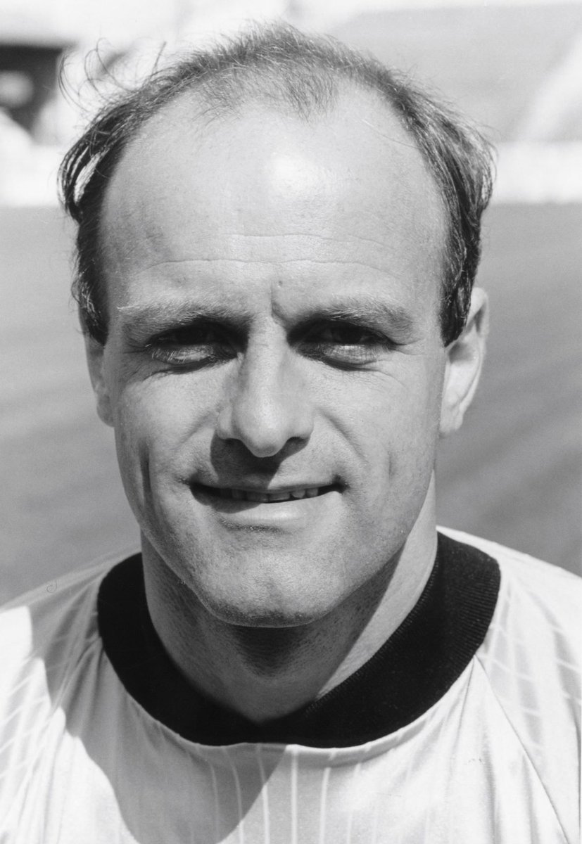 BFC_ExPlayers's tweet image. Happy 68th Birthday today to former Pool goal, in 2 spells .... Barry Siddall 

Hope you have a great day Barry !
👍😆🎂⚽️⛳️🍊

#TopMan 
#Baz 
#LovesHisGolf