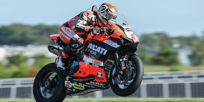 ducaticorse's tweet image. What a fantastic weekend for Josh Herrin! A P2 and a P4 at New Jersey's Supersport R8 take the HSBK Warhorse Racing Ducati NYC Panigale V2 to a world-first national championship and Ducati to its first title in USA racing since Troy Corser in 2004 #ForzaDucati #DucatiPanigaleV2